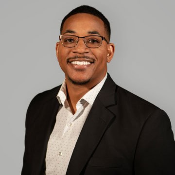 Lance Williams headshot